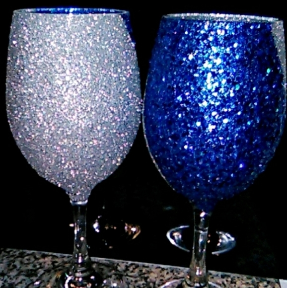 Wine glasses - Picture 1 of 3